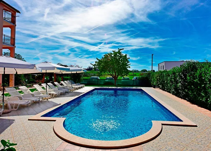 Novigrad 6951g * Novigrad (Istria)