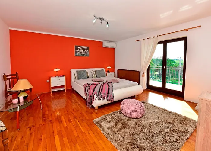 Apartman Novigrad 6951g