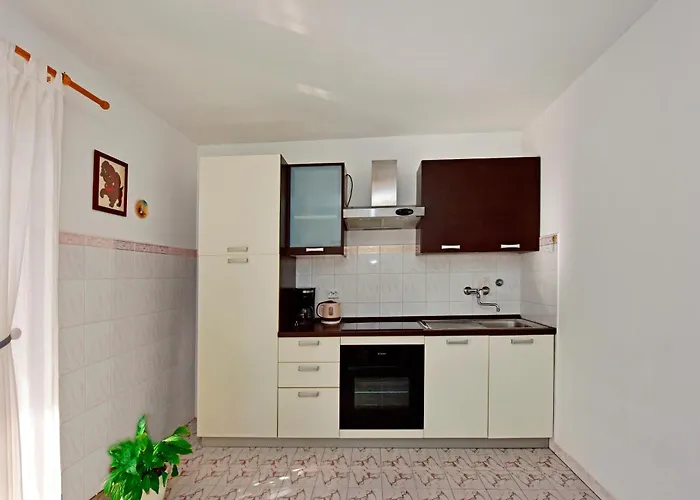 Novigrad 6951g * Novigrad (Istria)